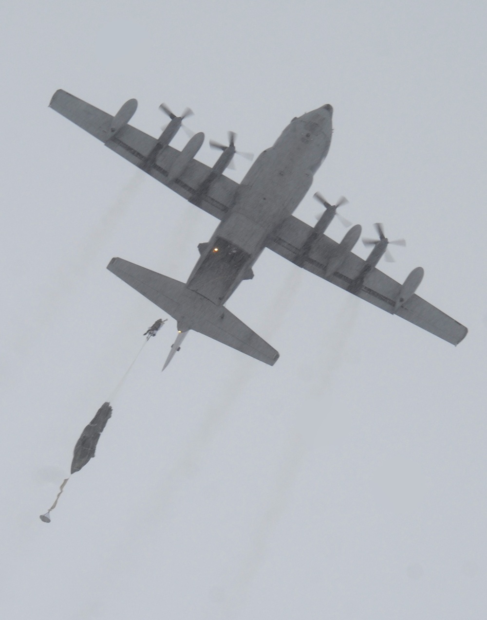 Spartans conduct Arctic airborne ops