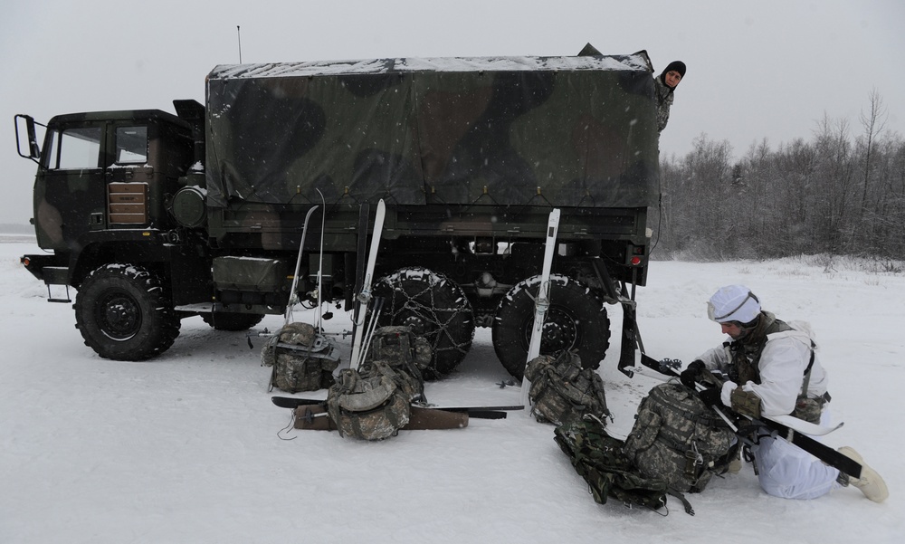 Spartans conduct Arctic airborne ops