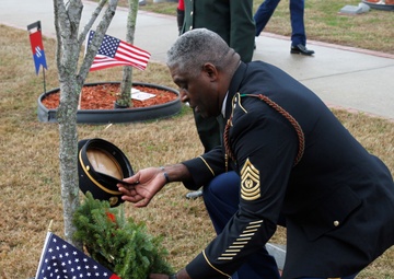 Marne Division, community pay tribute during holidays