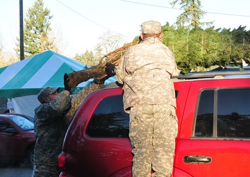 ‘Raiders’ augment JBLM Trees for Troops program
