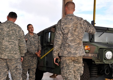 535th Airlift Squadron and 25th Infantry Division conduct validation exercise