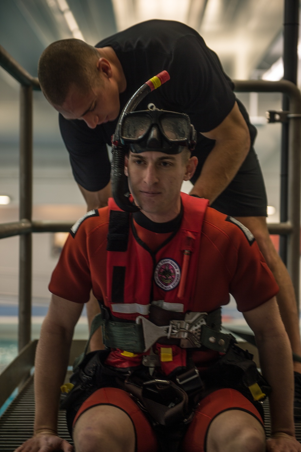 DVIDS - Images - Coast Guard Rescue Swimmer A School [Image 3 Of 5]