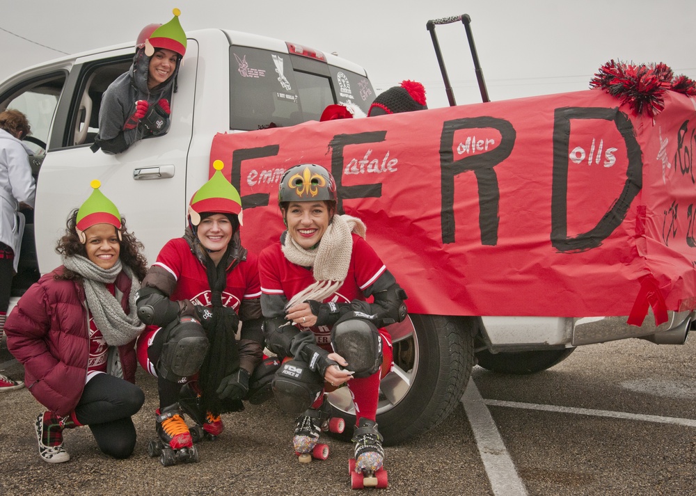 Roller derby team brings flavor to Christmas parade