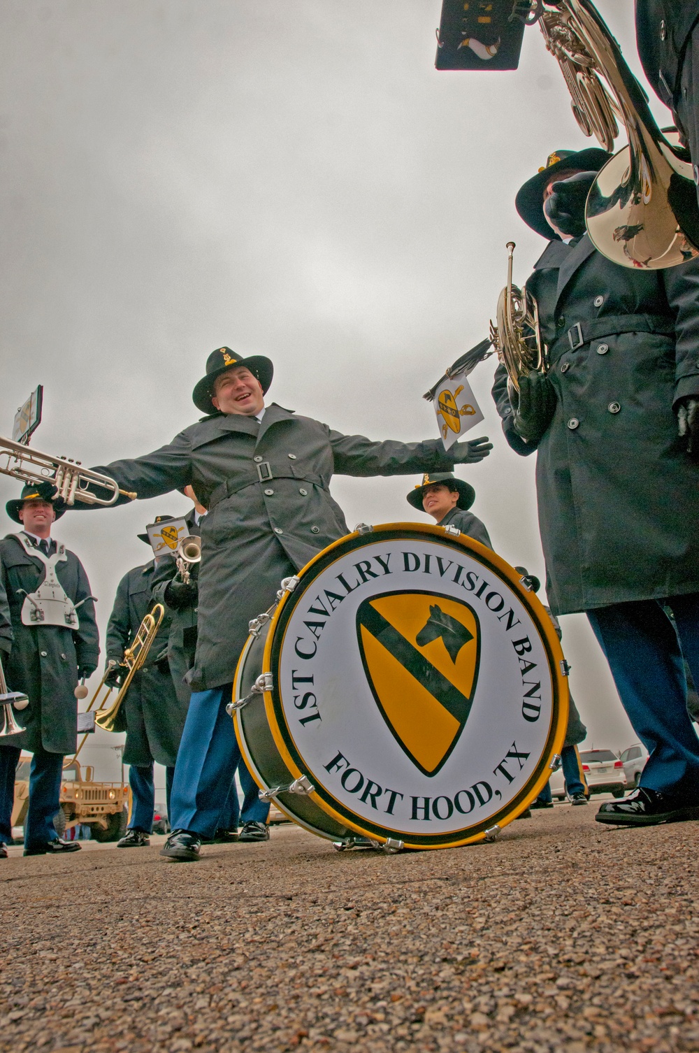 1st Cavalry Division Band leads Children's Christmas Parade