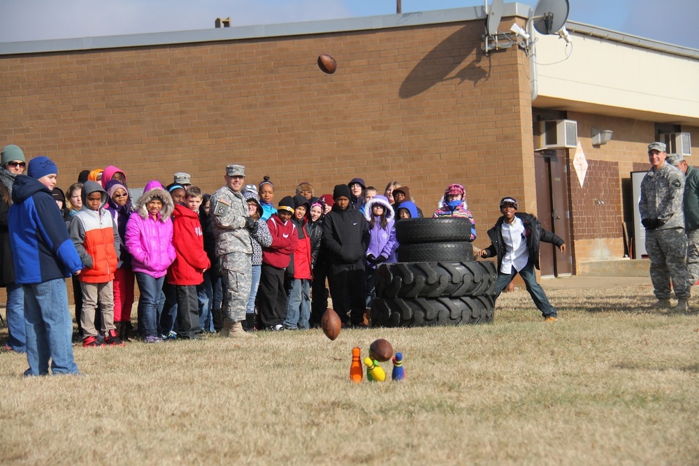 Currahees facilitate local 5th grade class field trip