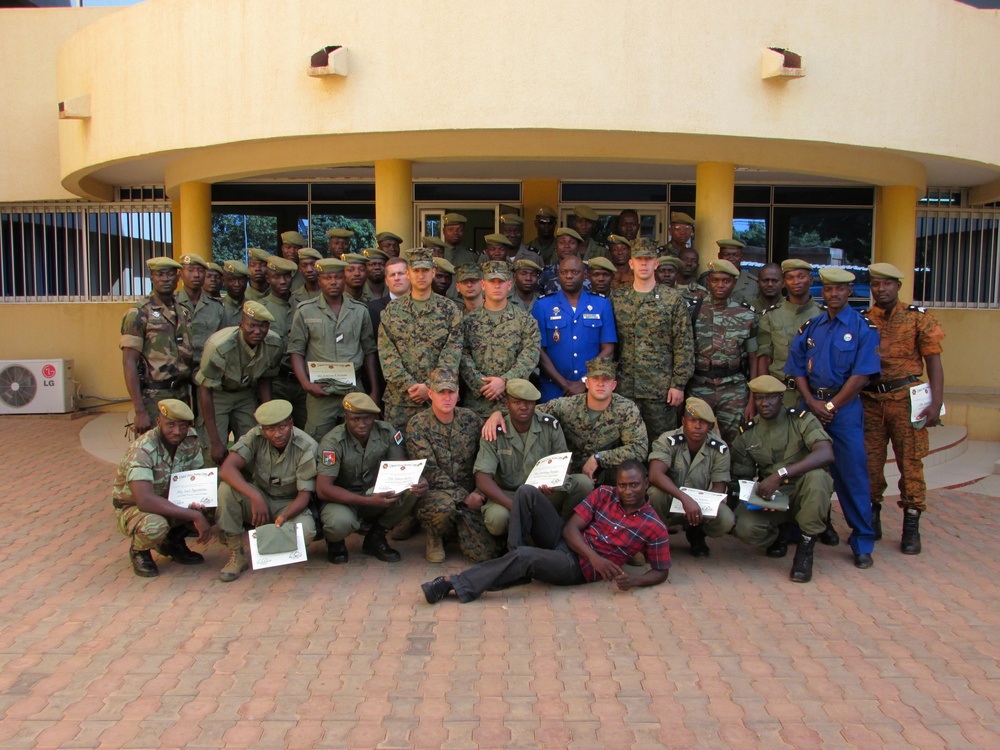 Marines advise Burkinabé Gendarmerie