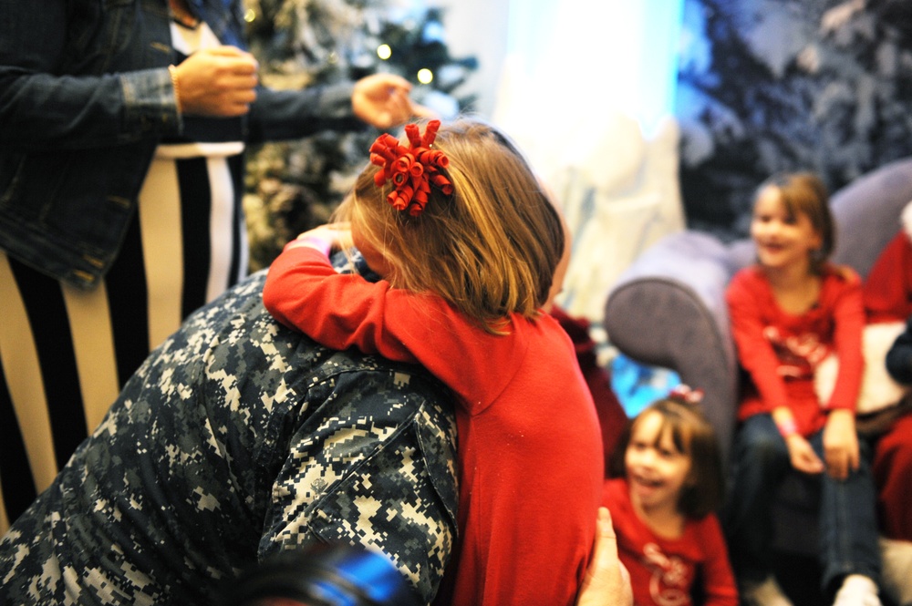 Five young girls get their Christmas wish