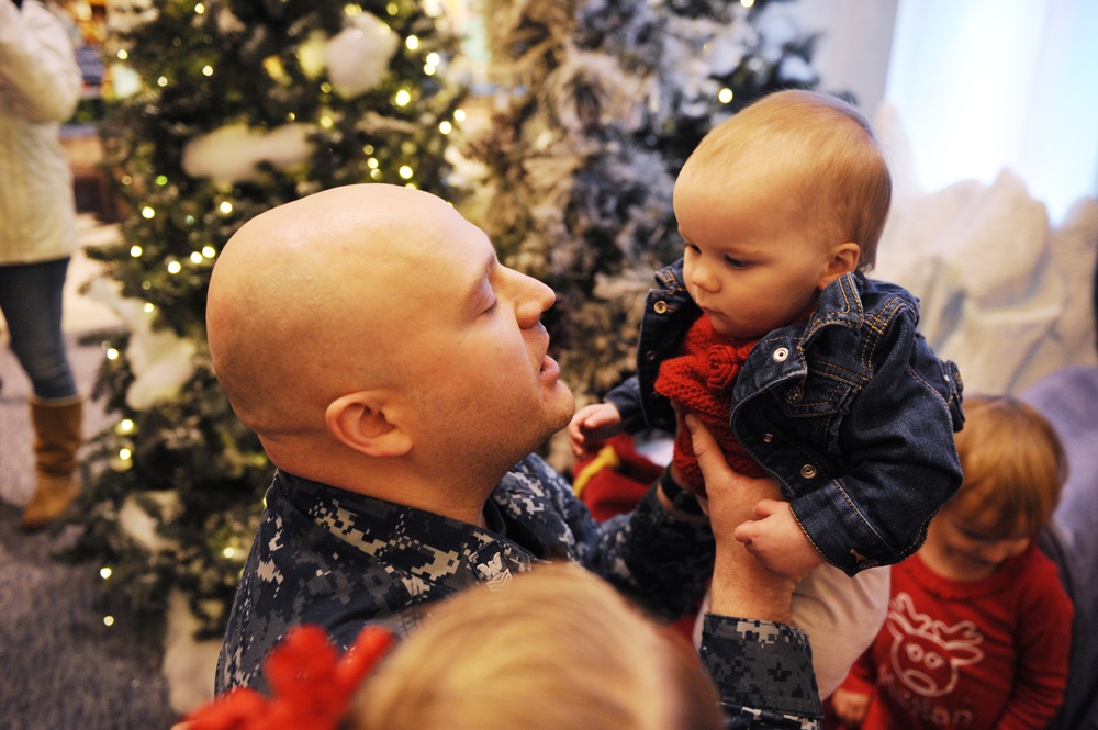 Five young girls get their Christmas wish
