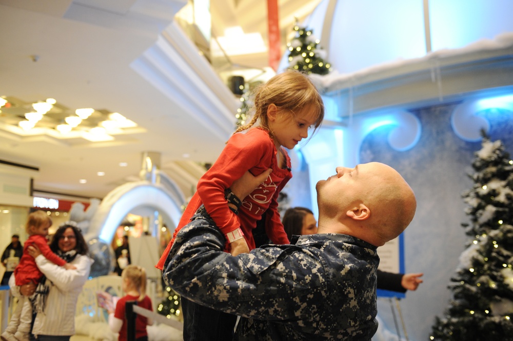 Five young girls get their Christmas wish