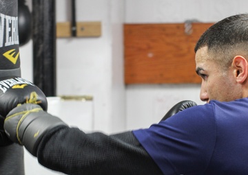 Marine boxer strong contender to go pro