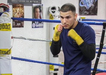 Marine boxer strong contender to go pro