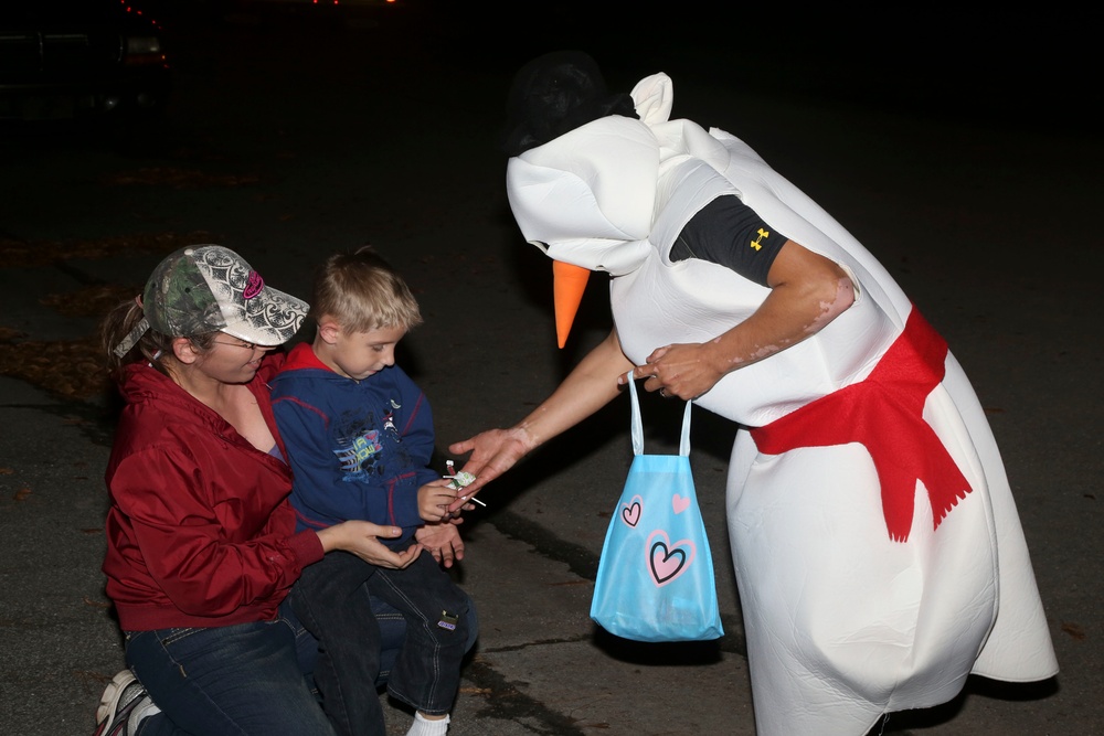 Santa visits New River residents