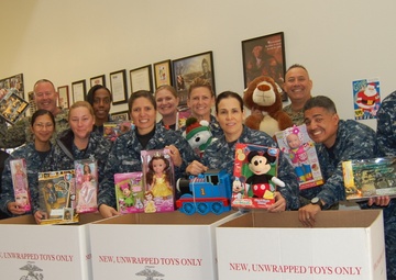 Chiefs and First Class Petty Officers participate in Toys for Tots