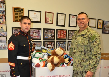 Chiefs and First Class Petty Officers participate in Toys for Tots