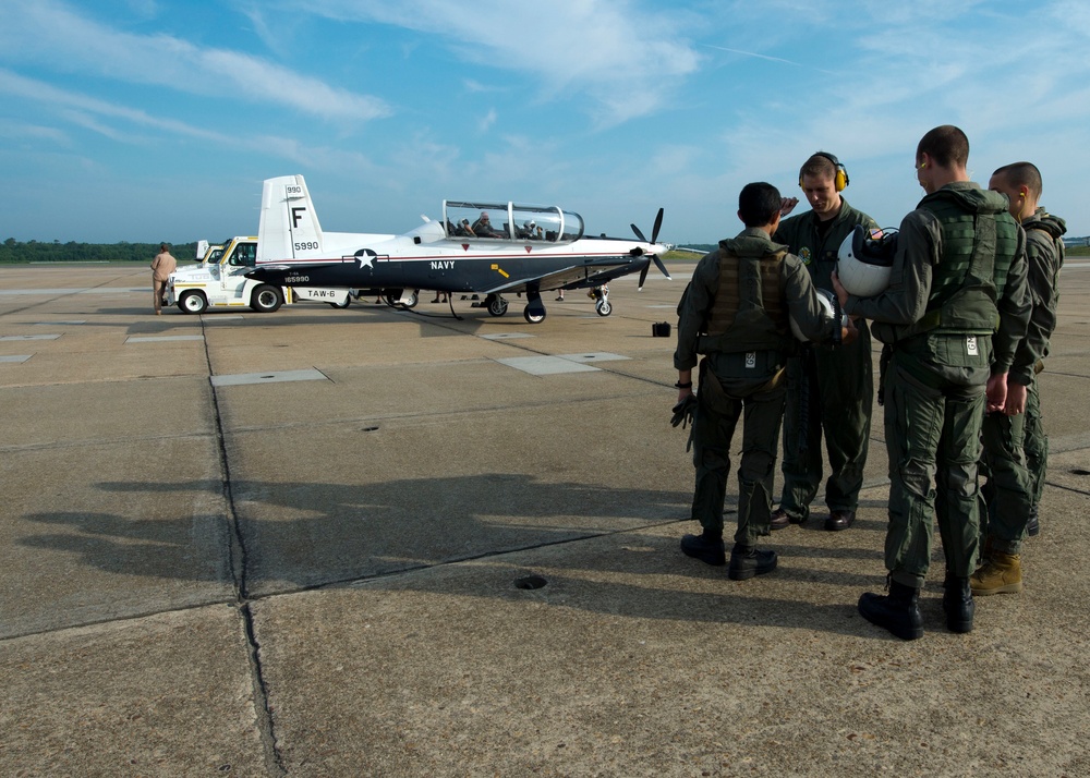 Midshipmen T6 flight day