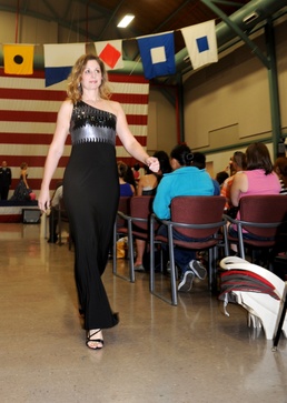 It fits, it flatters, it's free