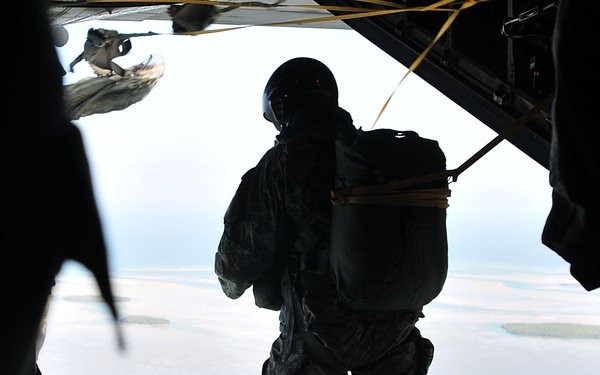 NC Guard Green Berets train through air and water in Key West