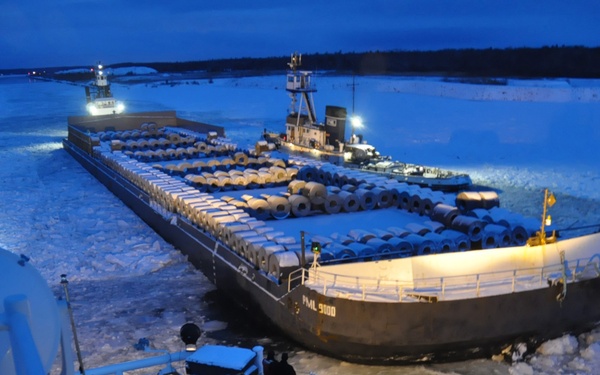 USCGC Mackinaw to the rescue