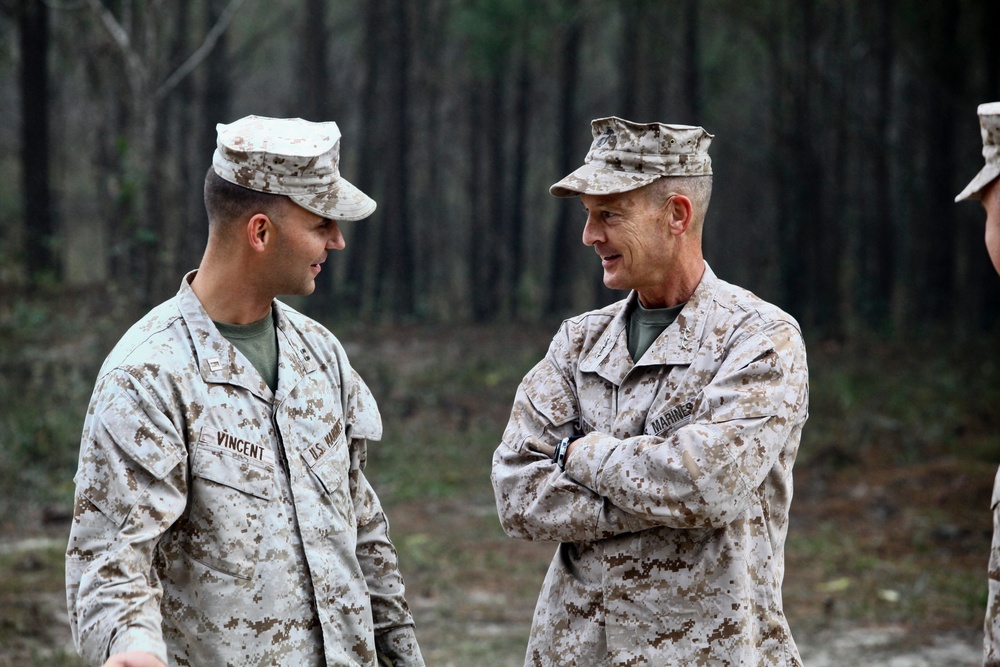 LTGen Faulkner Visits LOCFEX