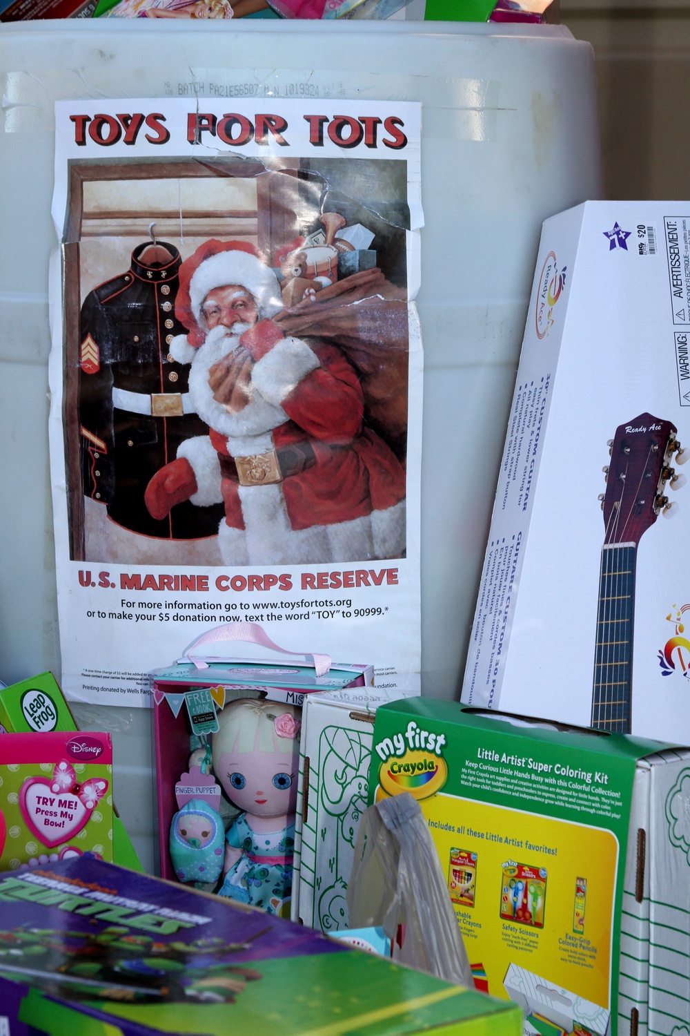 RSS Palm Desert Marines work up a sweat for Toys for Tots