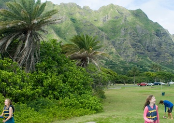 Students find Hawaii’s winter marvels in marina class