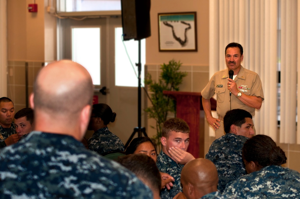 US Pacific Fleet command master chief visits Diego Garcia