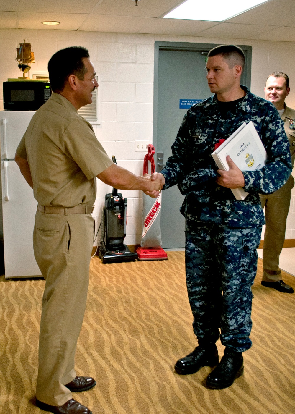 US Pacific Fleet command master chief visits Diego Garcia