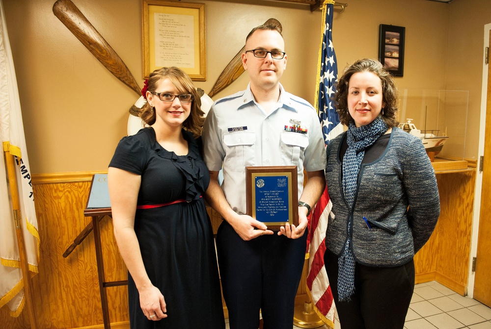 Coast Guardsman receives George Cashman Award