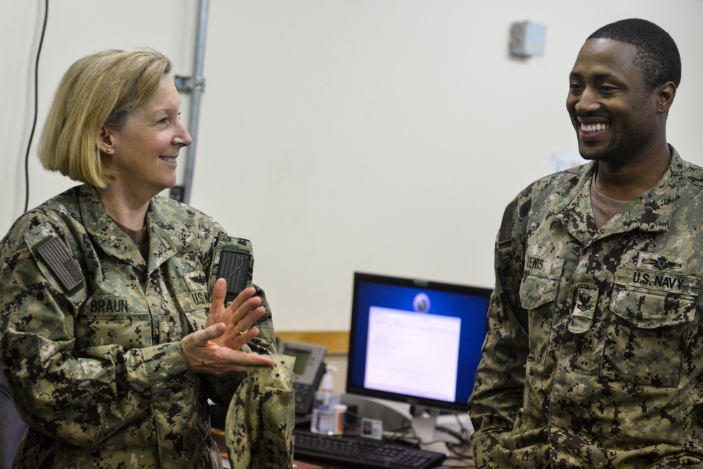 Chief of Navy Reserve visits Djibouti