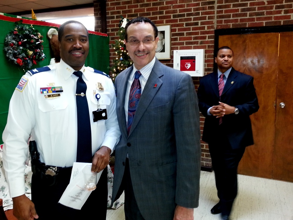 DC Mayor Vincent Gray looks towards youth dancing
