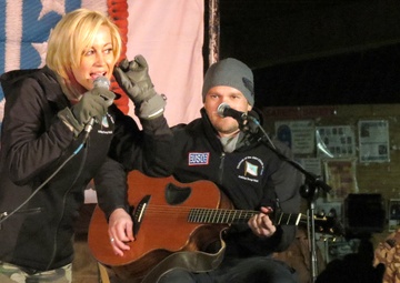 Pickler performs Christmas at Kandahar