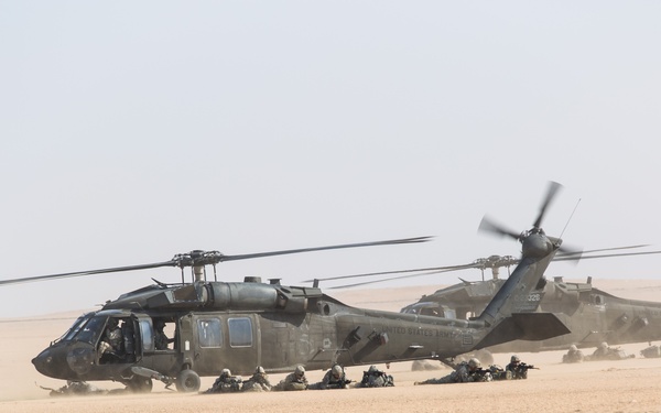 42nd CAB airdrops 4th ID soldiers during training