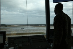Cherry Point radar, control Marines maintain safety, keep eyes on sky