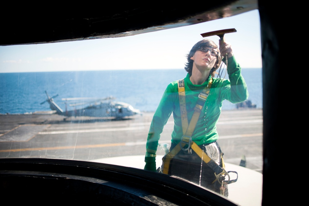 Cleaning the window