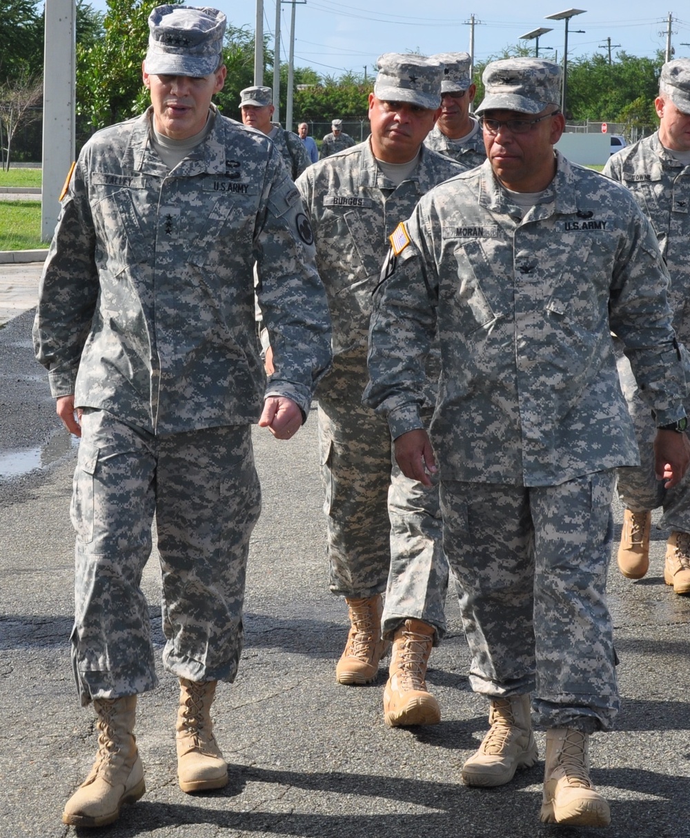 Lt. Gen. Talley visits soldiers of Puerto Rico