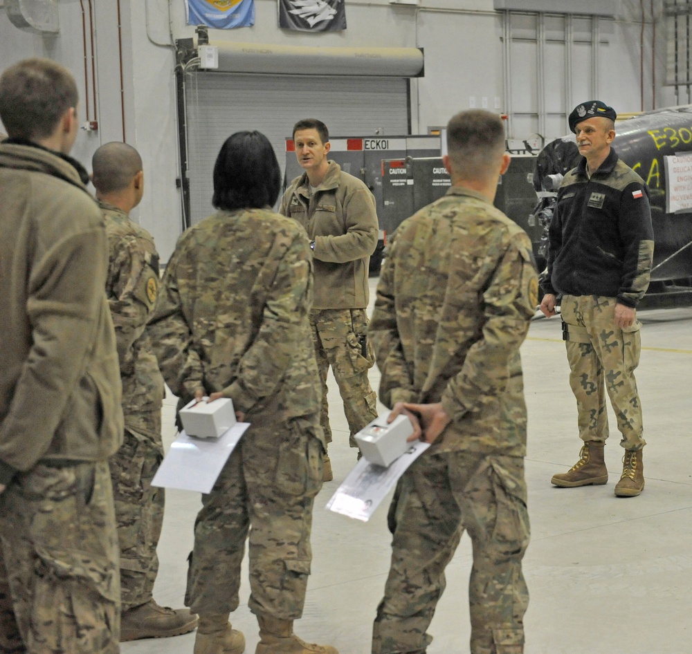 Polish Air Force recognizes C-130 maintainers for quick assistance