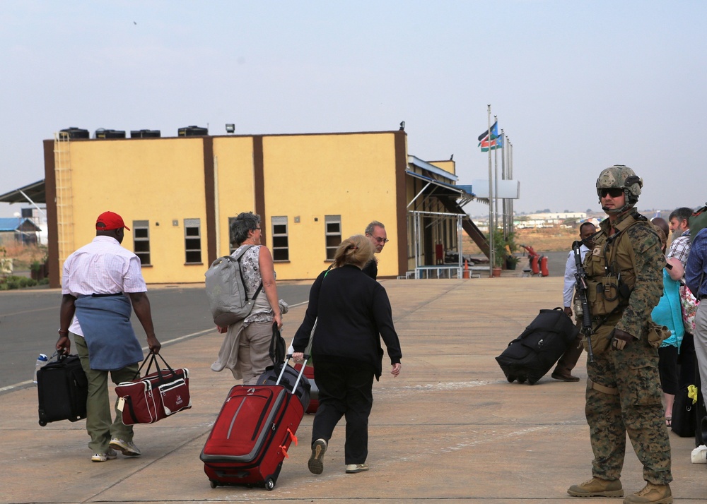 Marines evacuate embassy in South Sudan