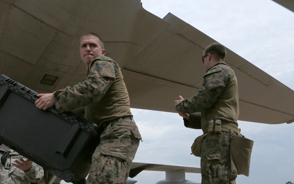 Marines evacuate embassy in South Sudan