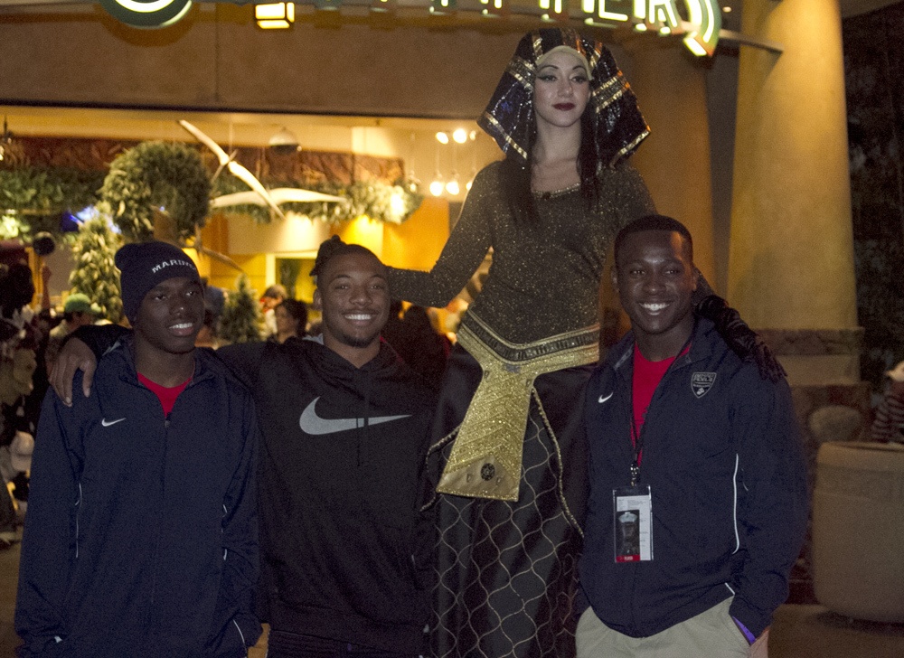 Semper Fidelis All-American Bowl athletes visit Universal Studios