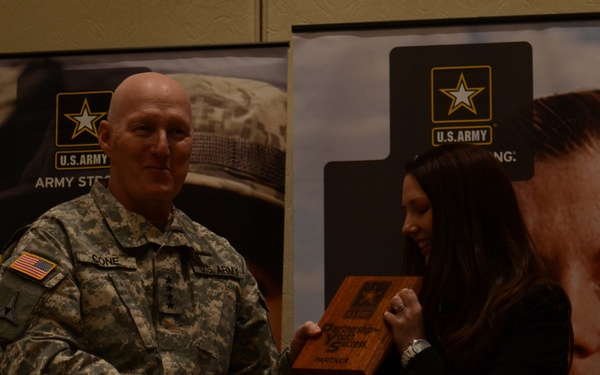 Facebook partners with the Army