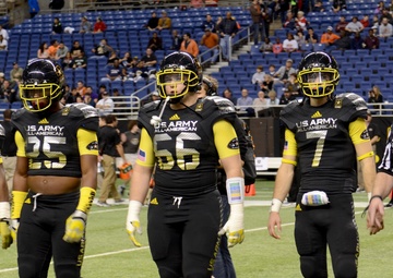 Players prepare for coin toss