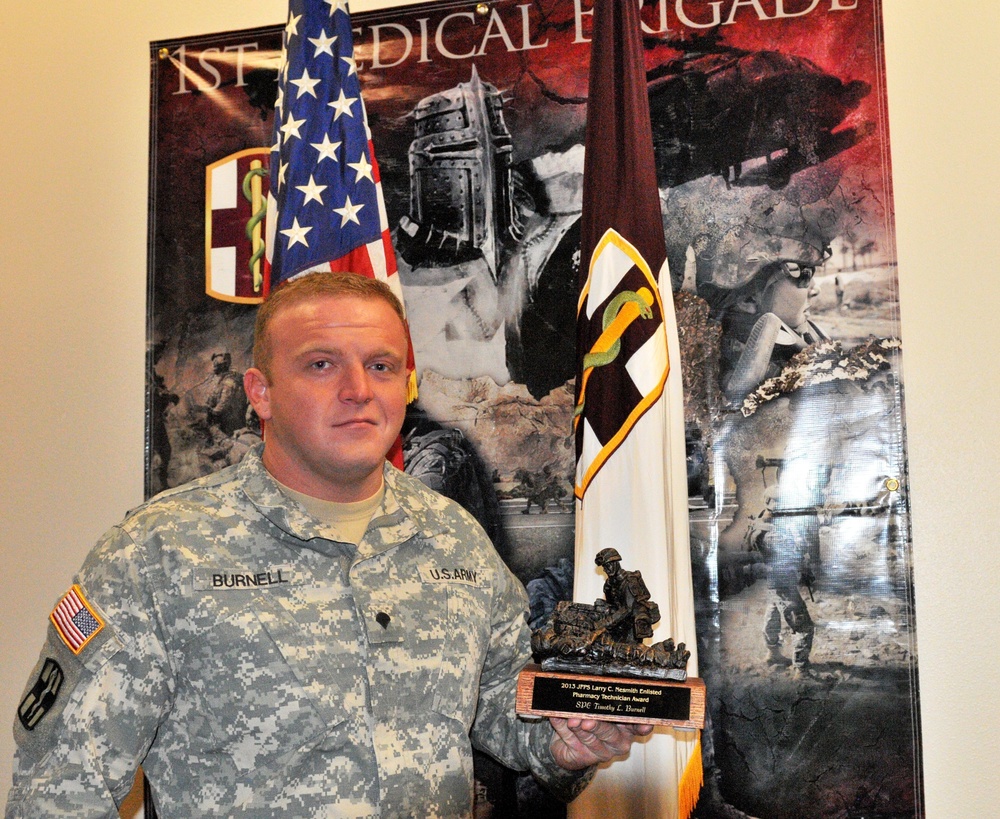 1st Med soldier honored as Army’s top pharmacy tech
