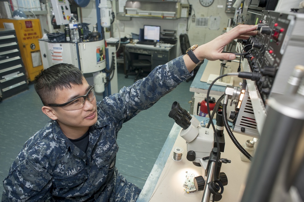 USS George Washington AIMD shop