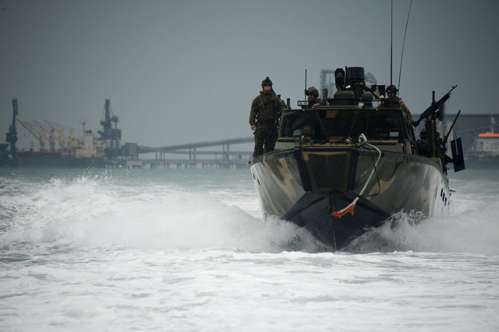 Riverine command boat training