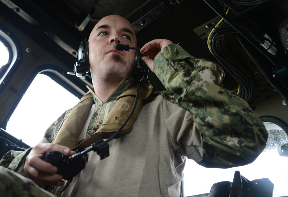 Riverine command boat training