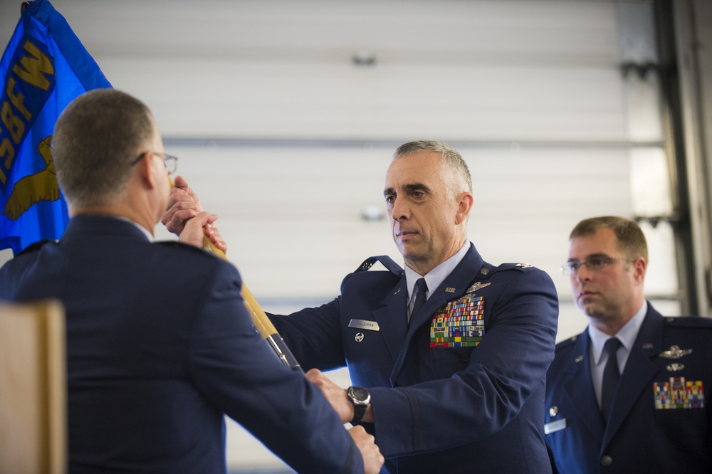 Col. Jackman Takes Command of 158FW