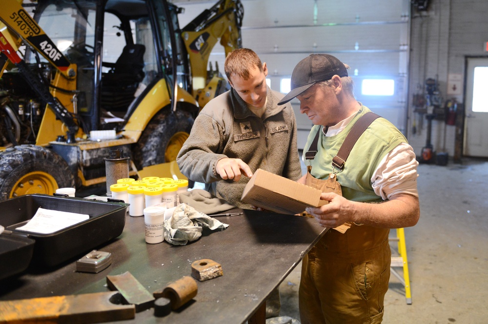 Illinois National Guard mechanics called to State Active Duty to assist Illinois Department of Transportation