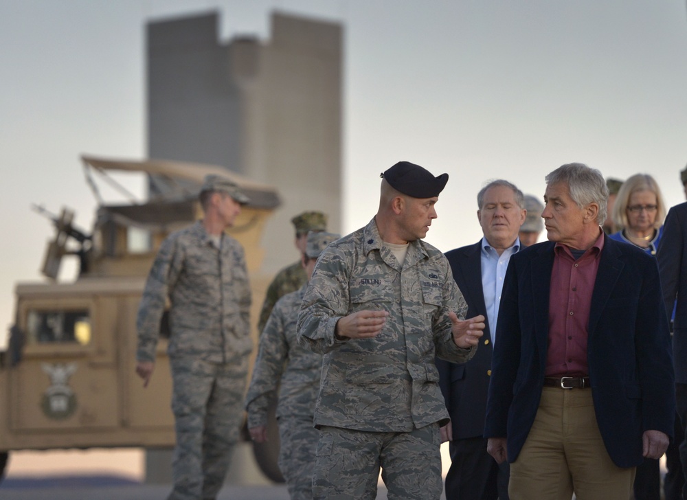Secretary of defense tours Sandia National Laboratories