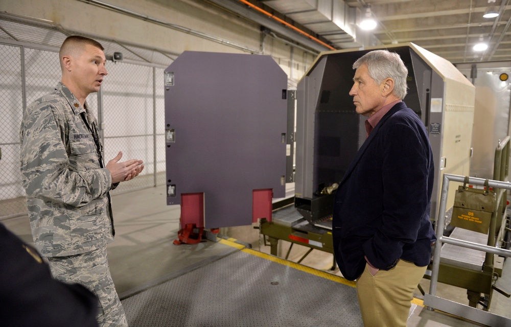 Secretary of defense visits Sandia National Laboratories