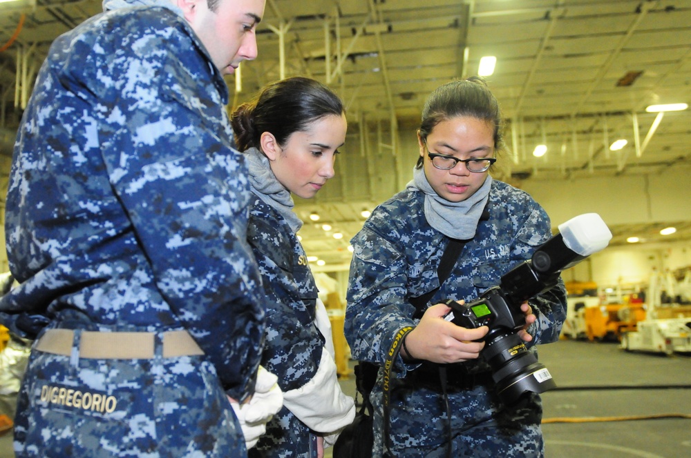 Photographer trains junior officers